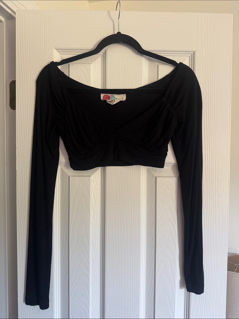 Black Long Sleeve Crop Top with Sweetheart Neckline - FP Beach